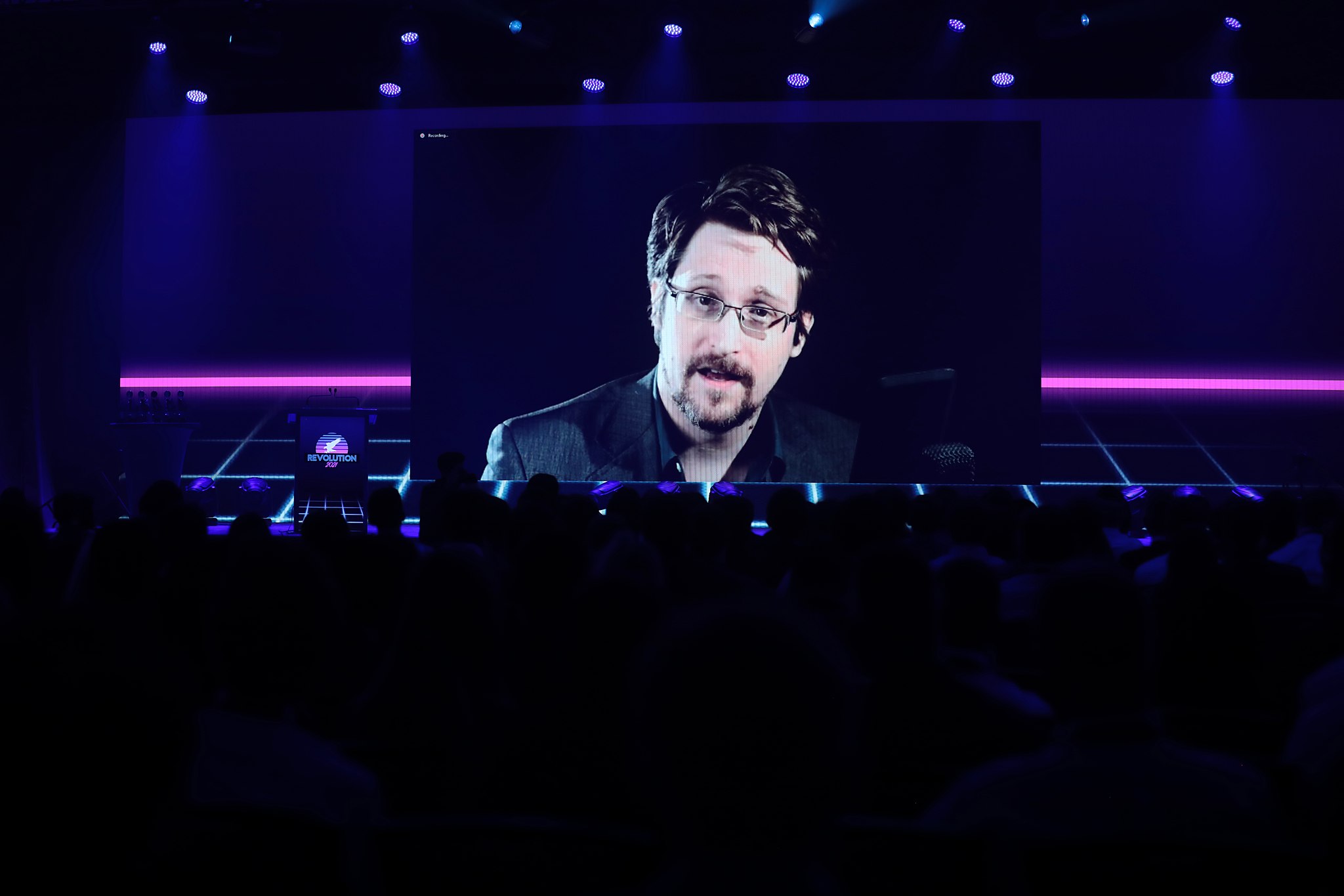 Snowden kritiserer norsk etterretningssystem – på norsk - Digital Norway
